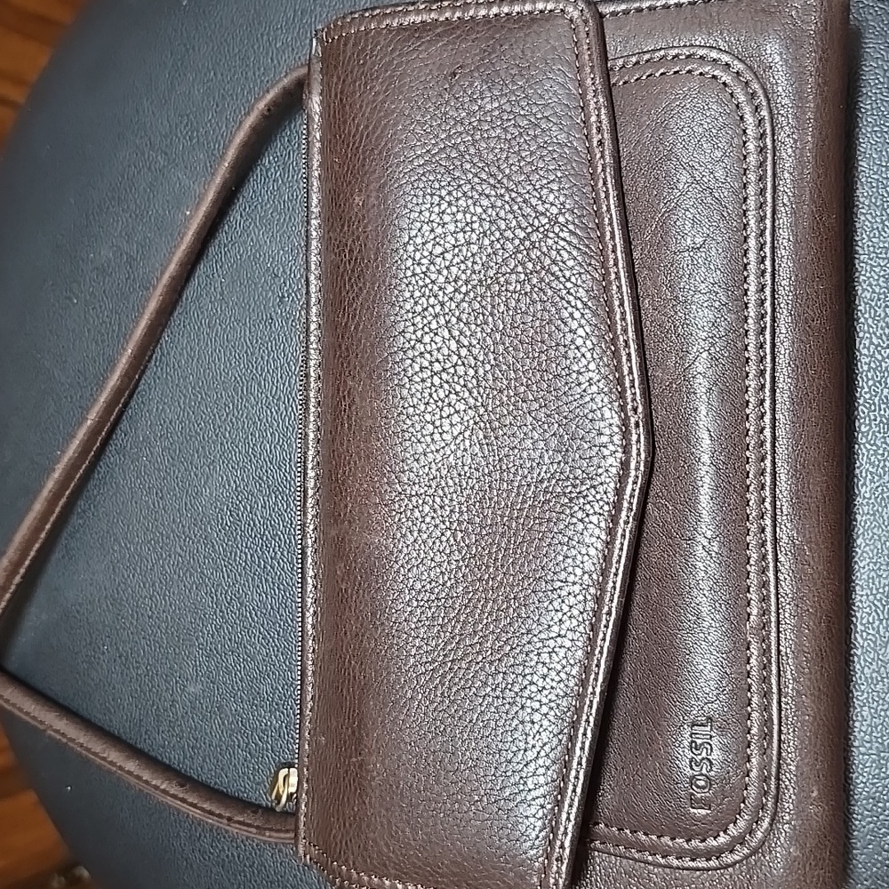 Fossil Brown Leather Clutch with Wristlet and Elegant Design 7.75" Length X 5" W - Picture 10 of 10